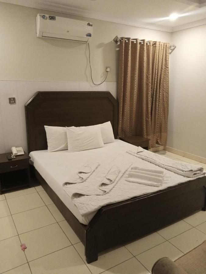 Hotel Eden Rock Rawalpindi Dış mekan fotoğraf